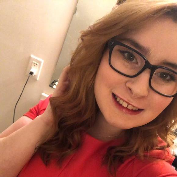 Meet your Posher, Kenzie - Picture 1 of 1